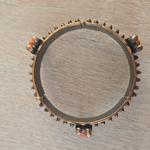 Vintage Art Nouveau Filigree Hinged Bracelet - Picture 5 of 7